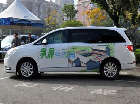 大余户外车贴喷绘如何保持效果?